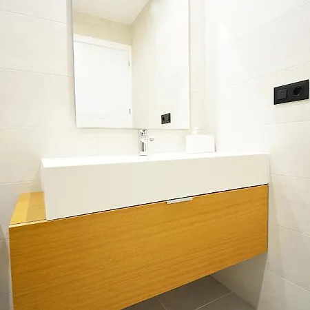 Precioso Piso De Diseno Con Piscina En 아파트 *