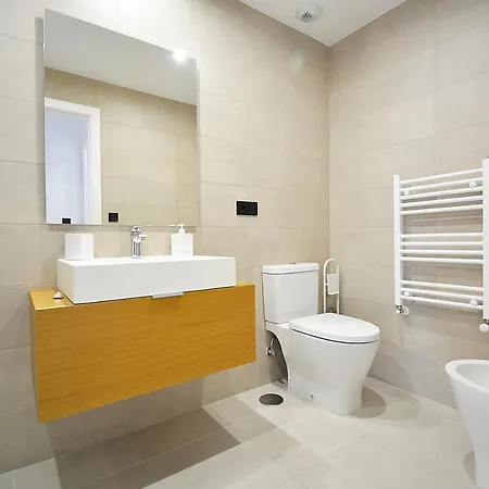 Precioso Piso De Diseno Con Piscina En 아파트