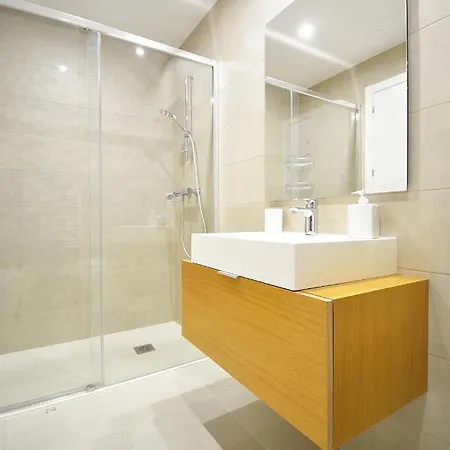 Precioso Piso De Diseno Con Piscina En 산신소