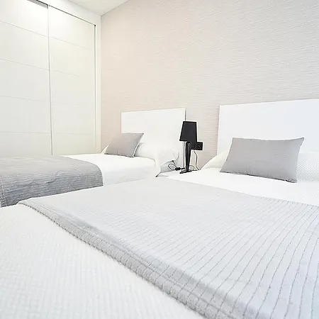 Precioso Piso De Diseno Con Piscina En 산신소